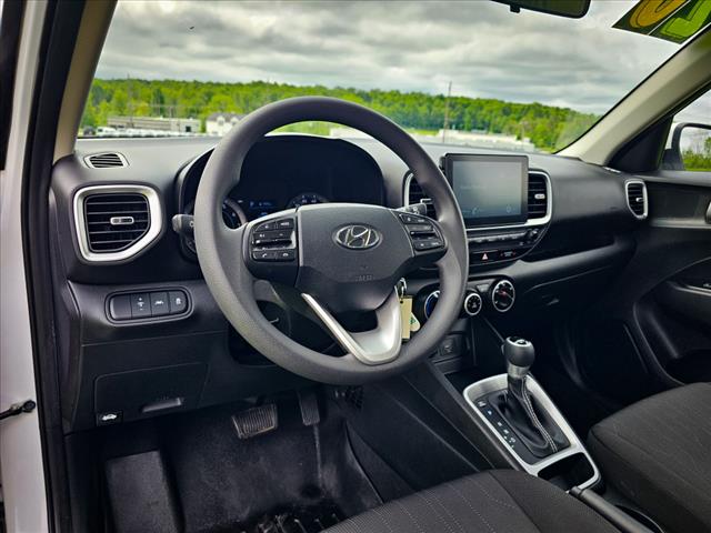 2020 Hyundai VENUE SE