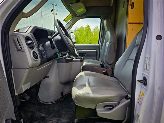 2018 Ford E-Series E-350 SD