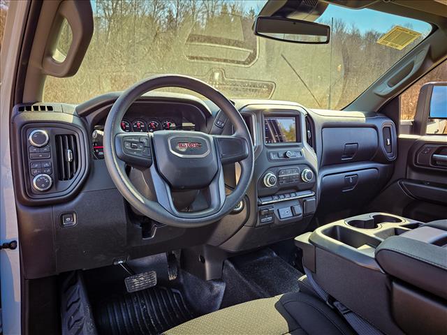 2025 GMC Sierra 2500HD Pro
