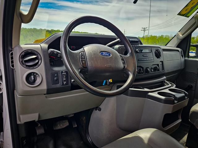 2018 Ford E-Series E-350 SD
