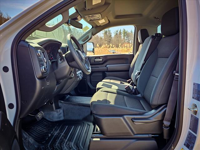 2025 GMC Sierra 2500HD Pro