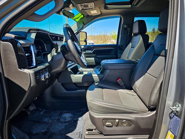 2024 GMC Sierra 3500HD Denali