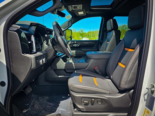 2025 GMC Sierra 2500HD AT4
