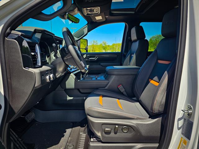 2025 GMC Sierra 2500HD AT4