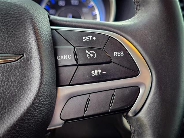 2016 Chrysler 300 LTD