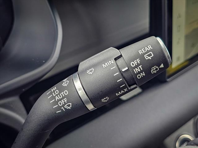 2024 Land Rover Defender 110 P300 S