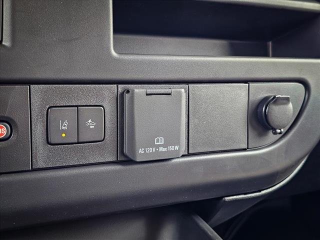 2025 GMC Savana 3500