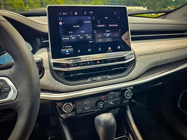 2023 Jeep Compass Latitude Lux