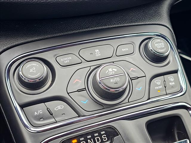 2016 Chrysler 200 S