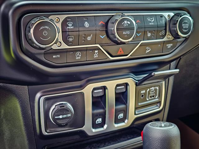 2020 Jeep Wrangler Black and Tan