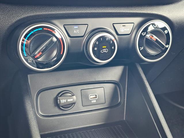 2020 Hyundai VENUE SE