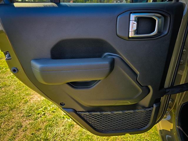 2025 Jeep Gladiator Sport S