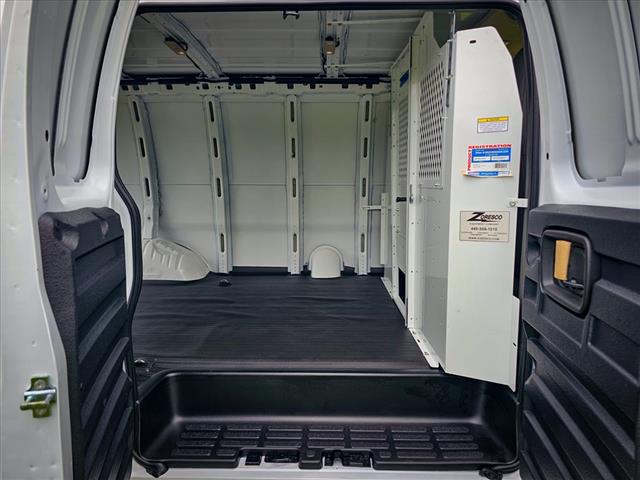 2025 GMC Savana 3500
