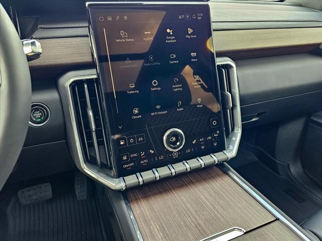 2025 GMC Acadia Denali