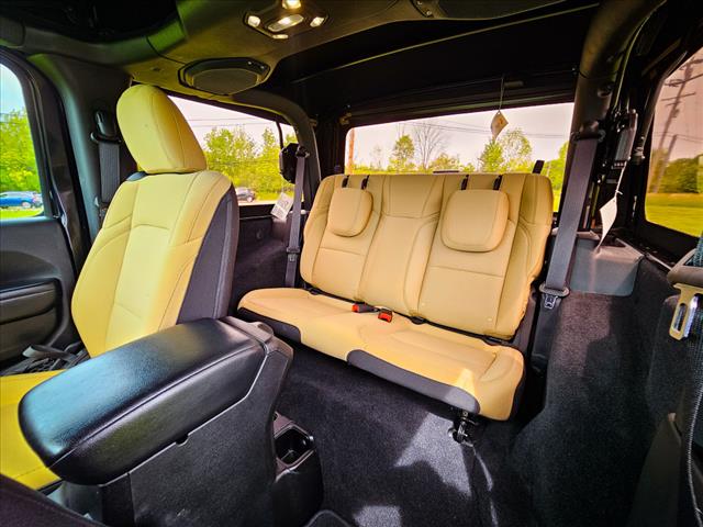 2020 Jeep Wrangler Black and Tan
