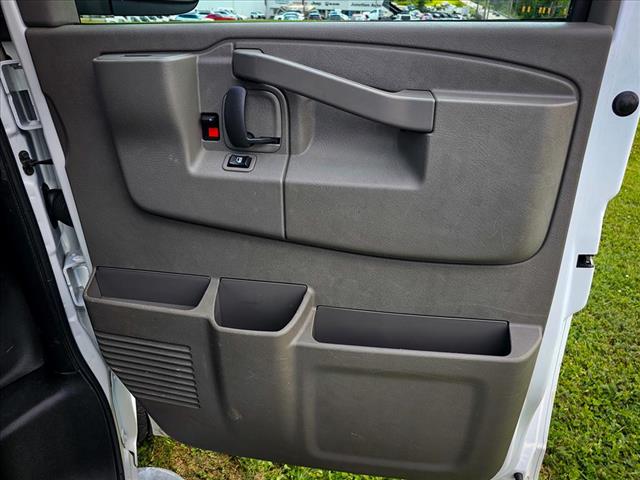 2023 Chevrolet Express 2500