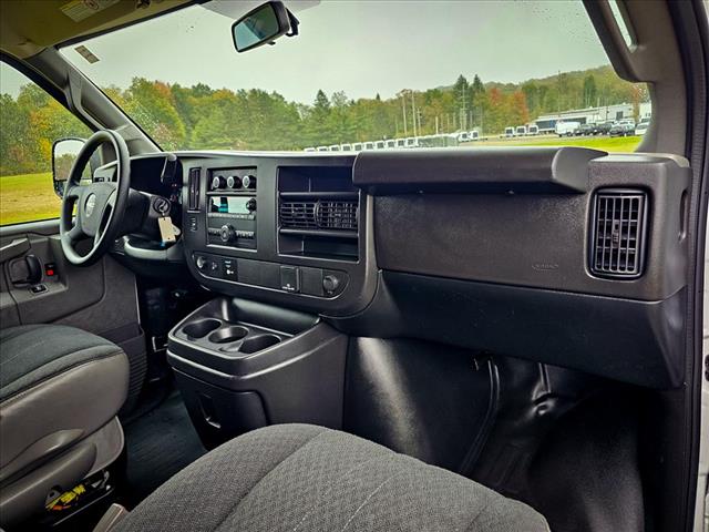 2023 GMC Savana 2500