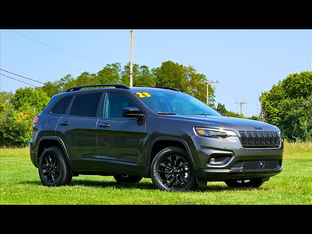 Used 2023 Jeep Cherokee Altitude Lux with VIN 1C4PJMMB2PD100893 for sale in Chardon, OH