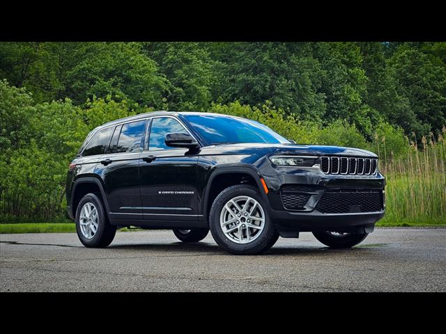 2025 Jeep Grand Cherokee Laredo X