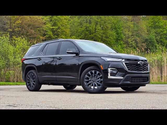 Used 2023 Chevrolet Traverse RS with VIN 1GNEVJKW1PJ241835 for sale in Chardon, OH