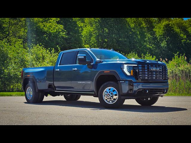 2025 GMC Sierra 3500HD Denali Ultimate