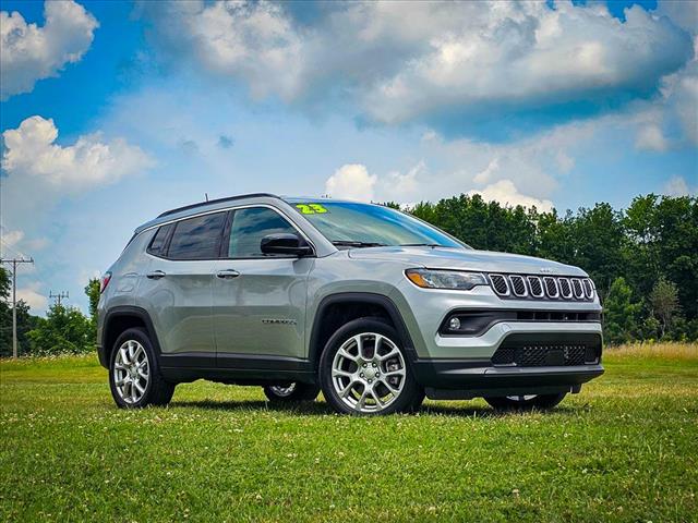 2023 Jeep Compass Latitude Lux