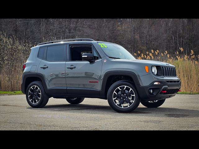 2023 Jeep Renegade Trailhawk