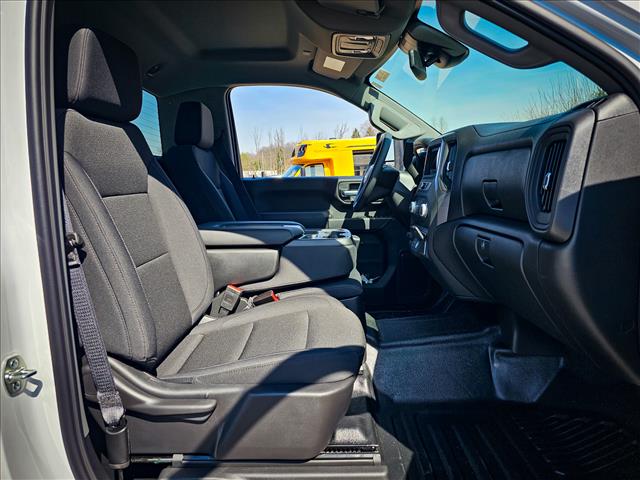 2025 GMC Sierra 2500HD Pro