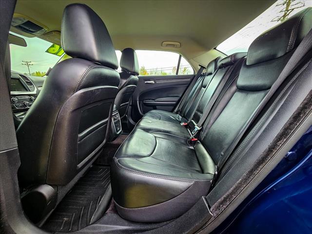 2016 Chrysler 300 LTD