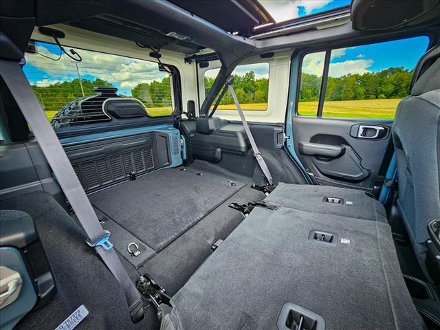 2025 Jeep Wrangler 