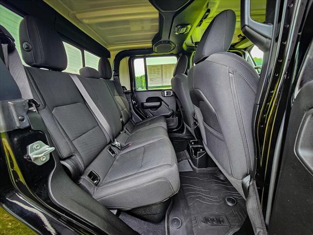2022 Jeep Gladiator Willys