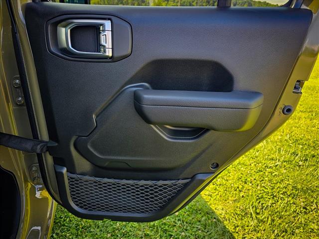 2025 Jeep Gladiator Sport S