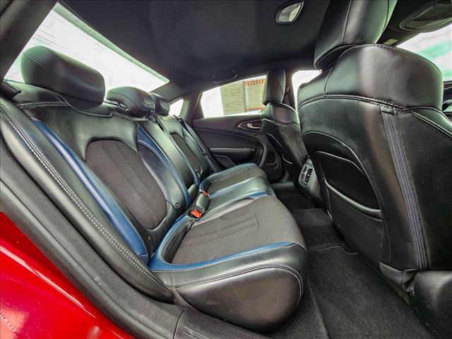 2016 Chrysler 200 S