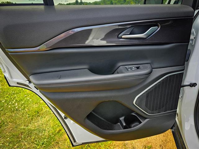 2022 Jeep Grand Cherokee Altitude
