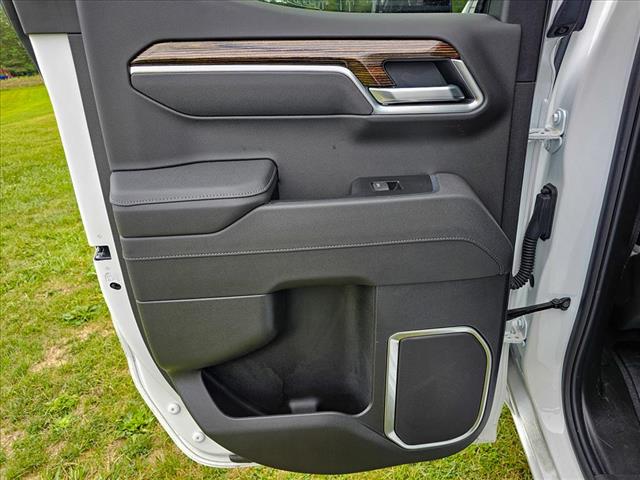 2025 GMC Sierra 1500 Elevation Standard