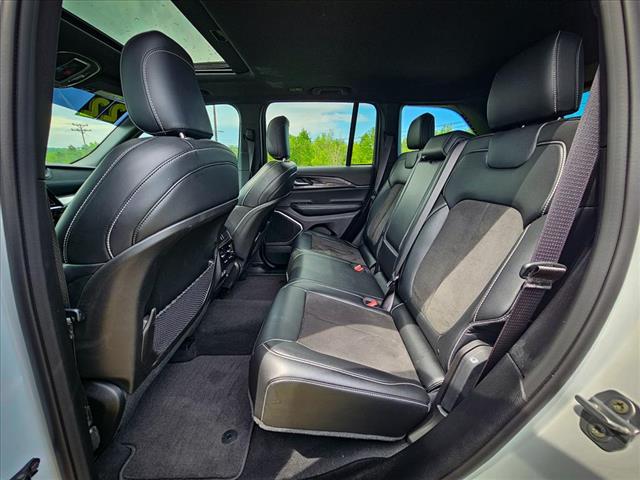 2022 Jeep Grand Cherokee Altitude