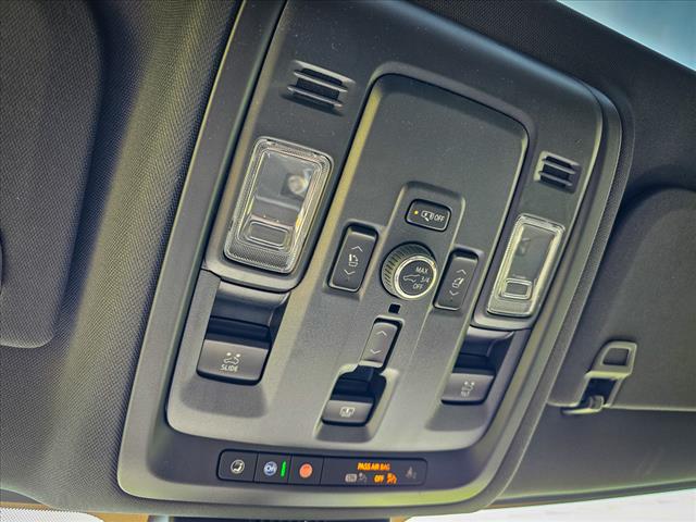 2025 GMC Yukon XL Elevation