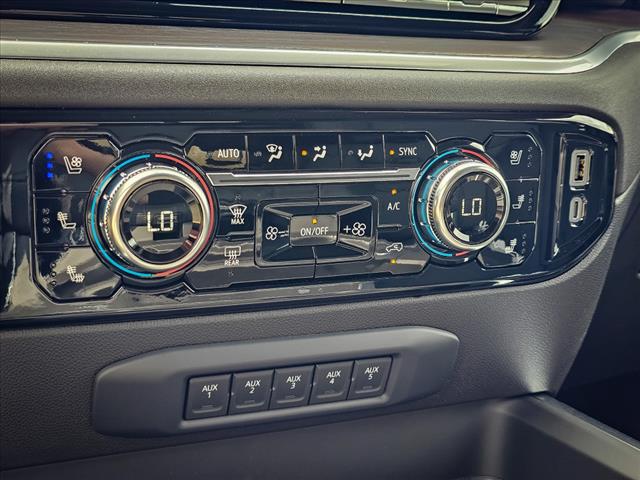 2025 GMC Sierra 3500HD SLT
