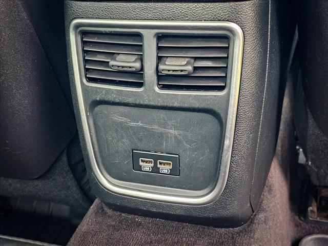 2016 Chrysler 300 LTD