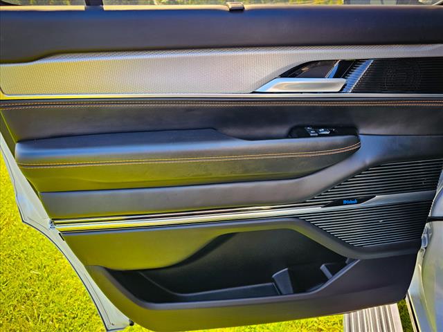 2022 Jeep Grand Wagoneer Series III