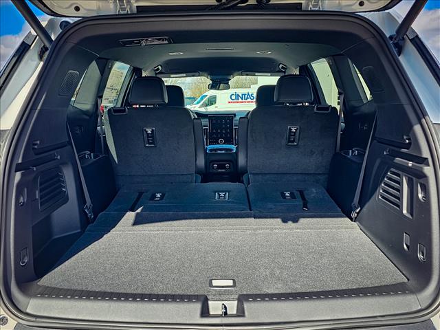 2025 GMC Acadia AT4