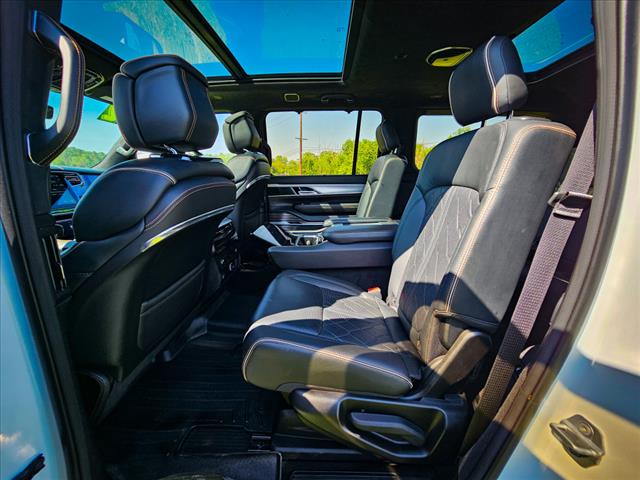 2022 Jeep Grand Wagoneer Series III