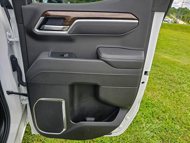 2025 GMC Sierra 1500 Elevation Standard
