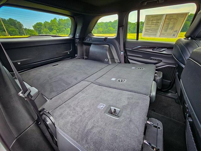 2022 Jeep Grand Cherokee Altitude