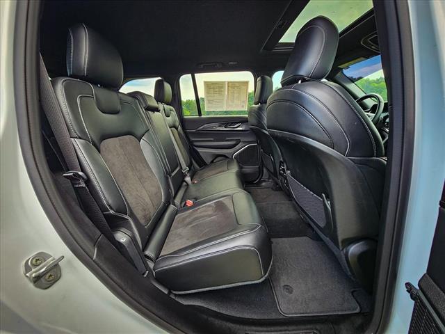 2022 Jeep Grand Cherokee Altitude