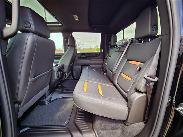 2025 GMC Sierra 2500HD AT4