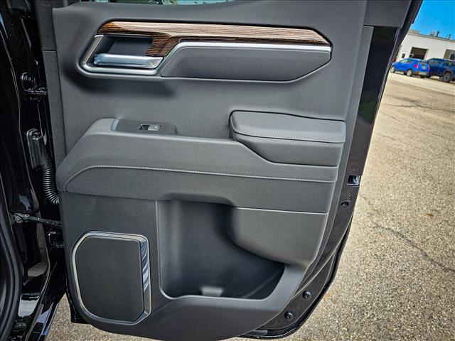 2025 GMC Sierra 1500 Elevation Standard