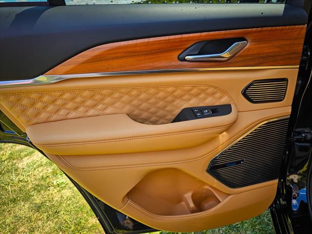 2025 Jeep Grand Cherokee Summit Reserve