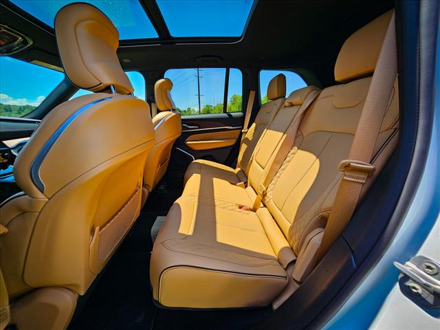 2024 Jeep Grand Cherokee Summit