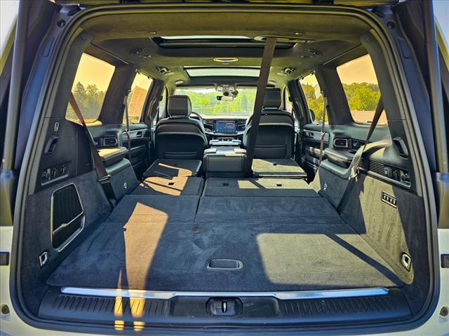 2022 Jeep Grand Wagoneer Series III